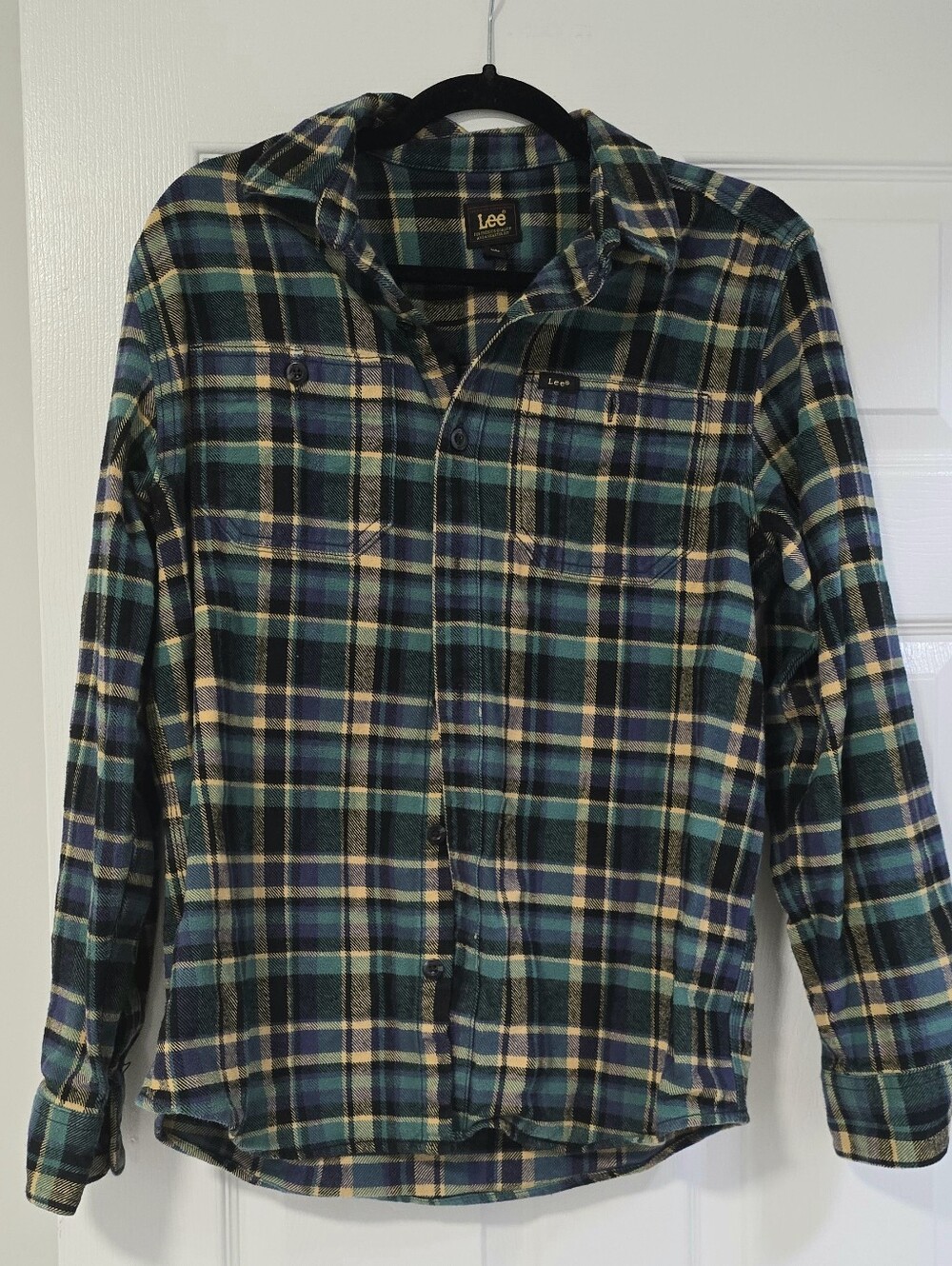 Lee Men’s Teal and Navy Plaid Button-Down Flannel Shirt